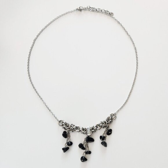 Gothic black crystal obsidian necklace with a small silver chain - Picture 4 of 5